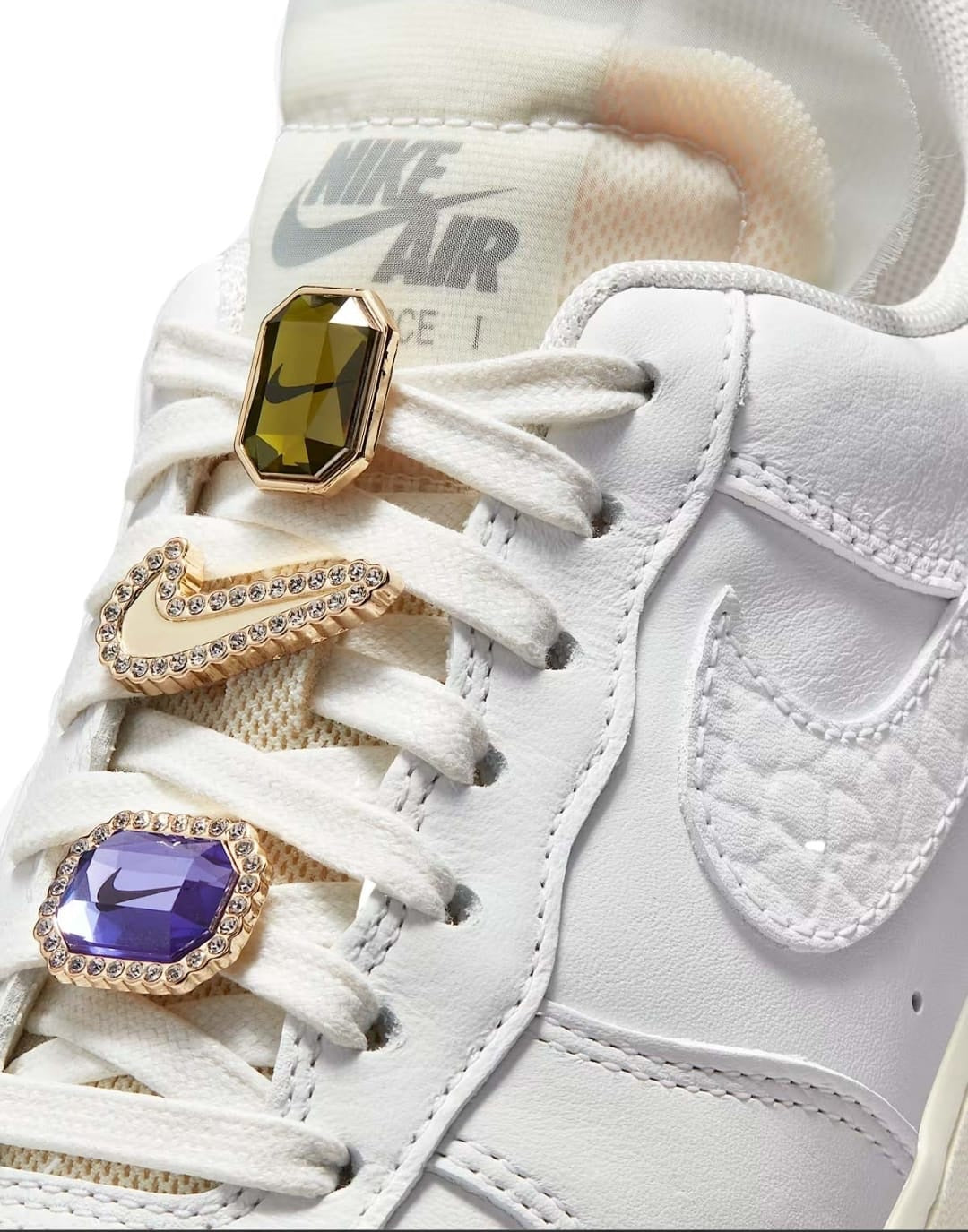 4def1bf3-a64e-414e-bf6c-26282e7e8538