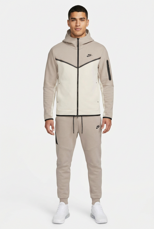 Nike Tech Completo Tuta