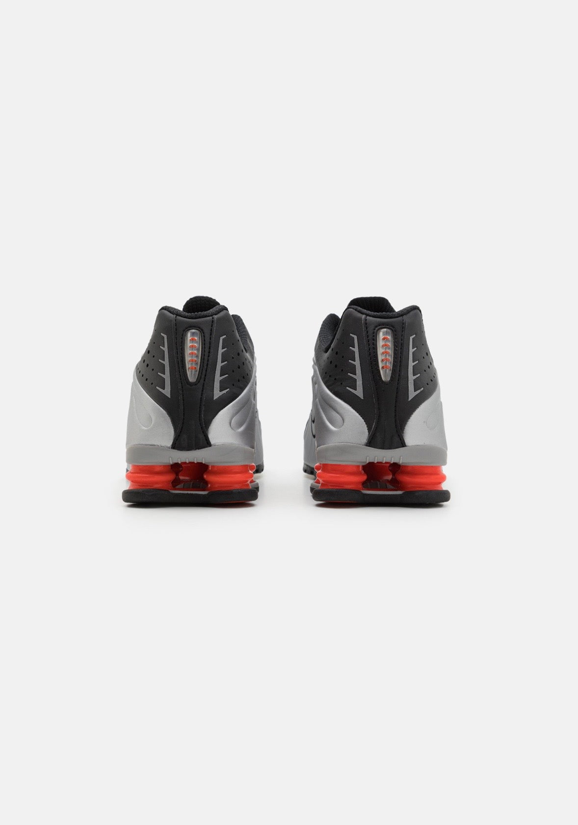 Nike Shox R4