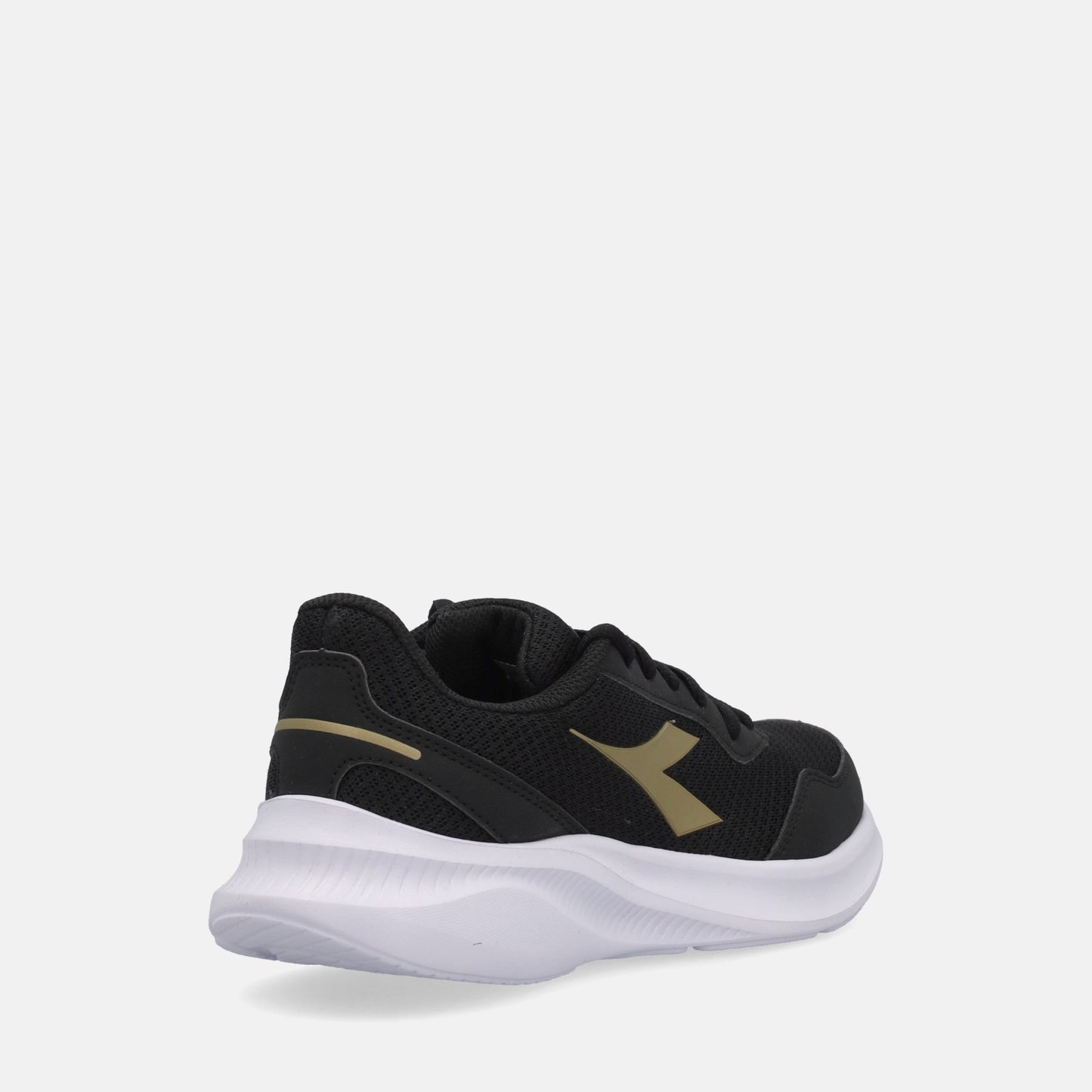 Diadora Robin 6