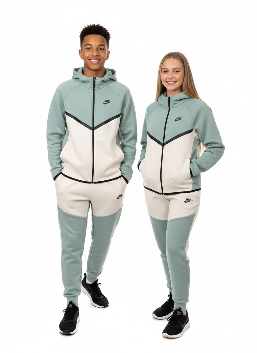 Completo Tuta Nike tech kids