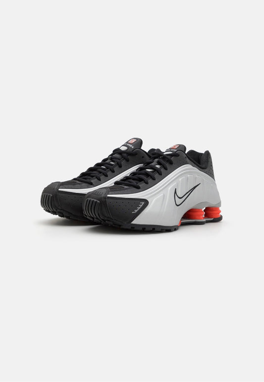 Nike Shox R4